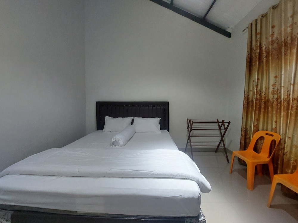 Gondang Sivali Hotel