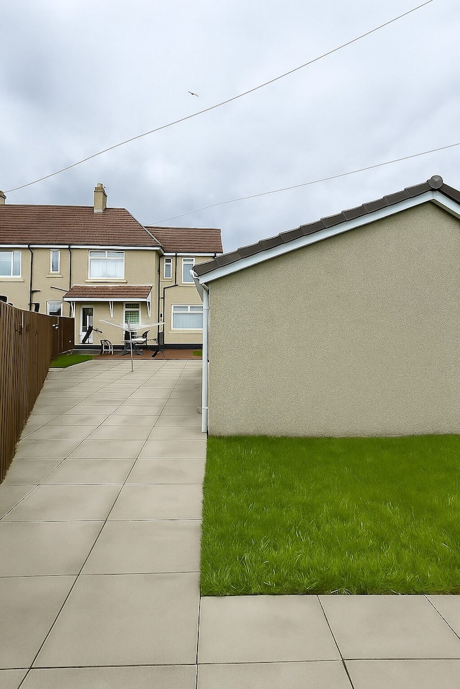 Register House - 4 bed 1 bath