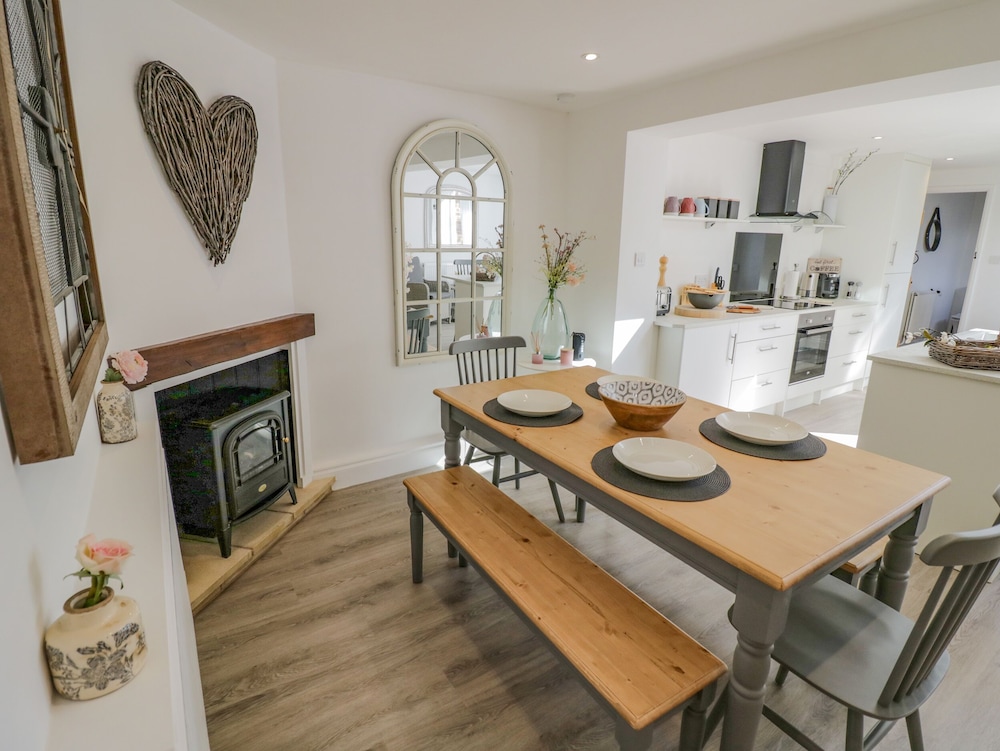 Blossom Cottage