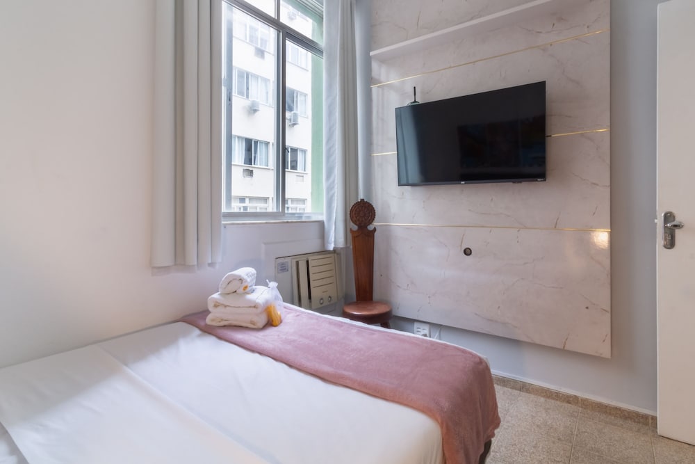 3 Minutes From Copacabana Beach Du705