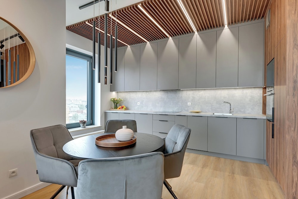 Brabank Riverside & Parking by Downtown Apartments