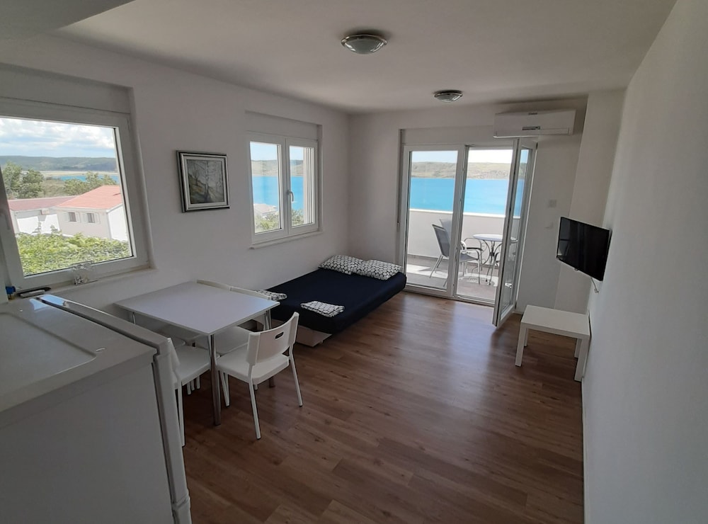 Apartments Lana