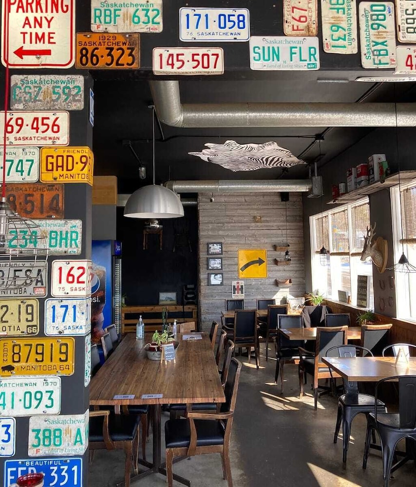 641 Grill & Motel