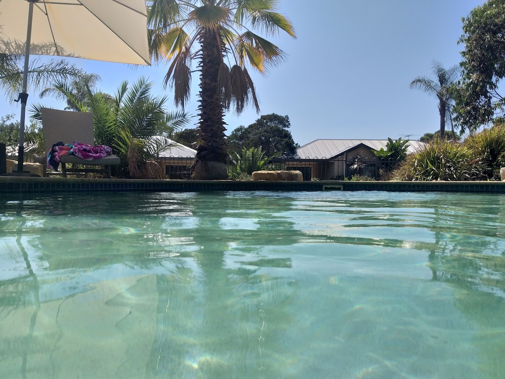 Island Cove Villas