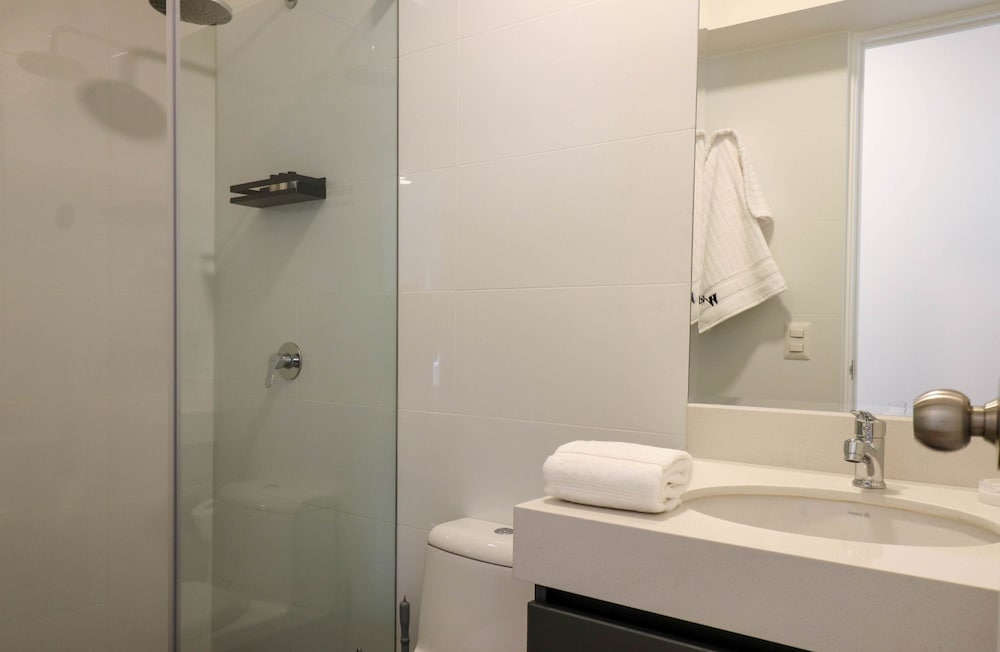 w Grandiose 2BR w Radiant Deco in Miraflores