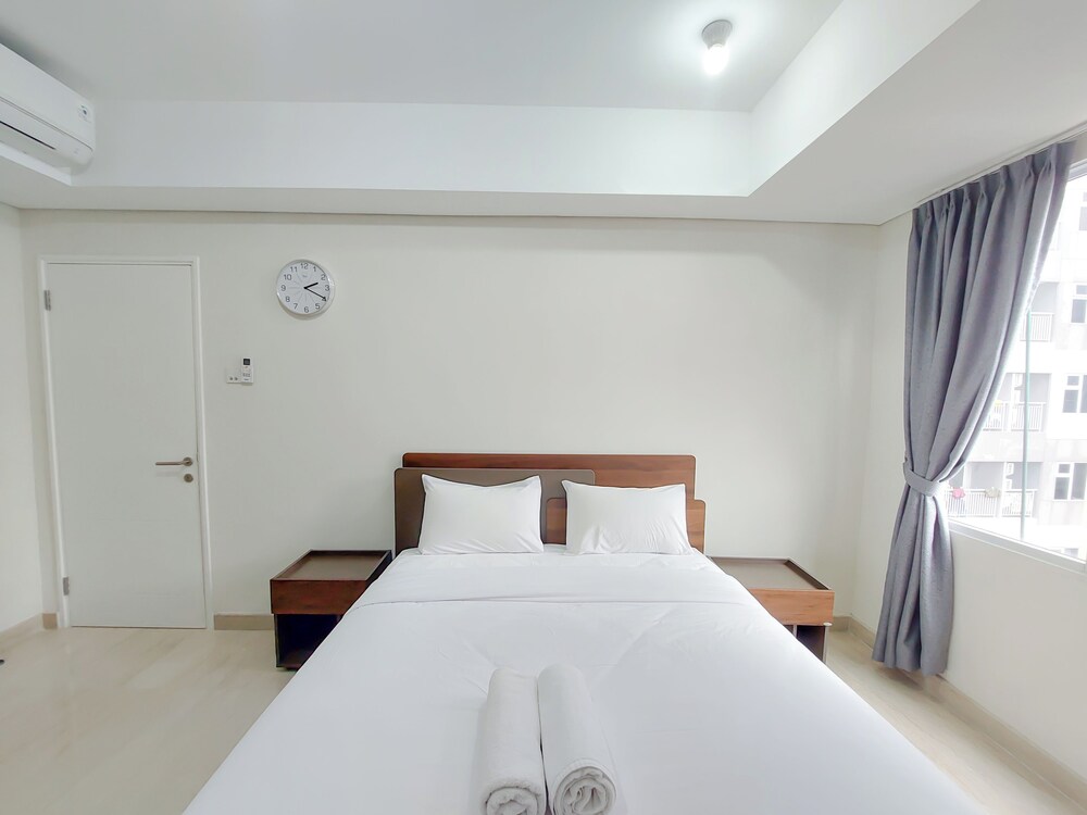 Good Place And Homey 2Br At Podomoro City Deli Medan Apartment