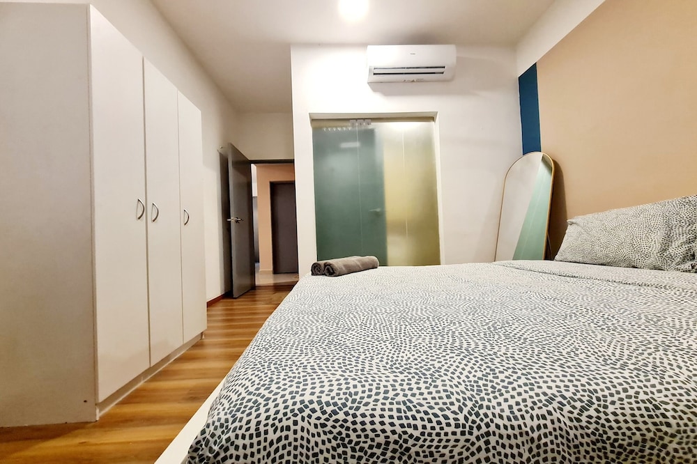 Amerin Residence Mall Apartments