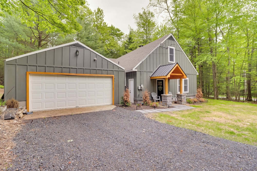 Golf, Hike, Ski & More: Retreat in Tannersville