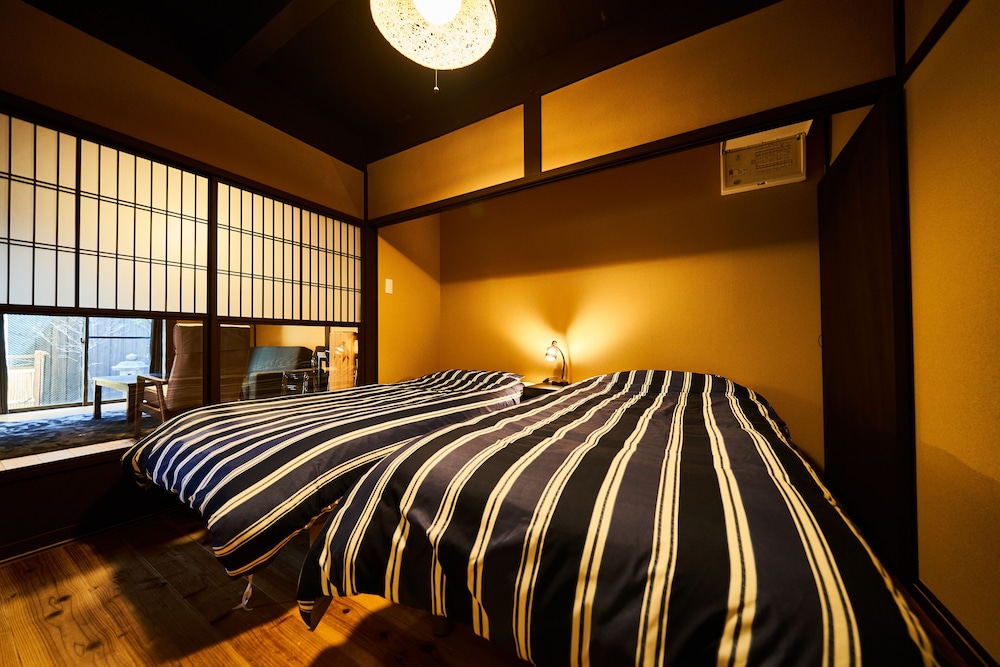 Yadoya JIN view 3