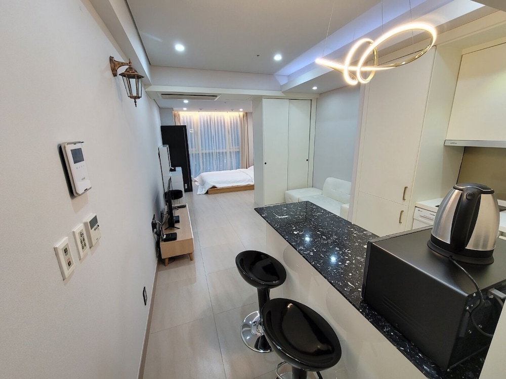 W Residence Hotel Centum City 10