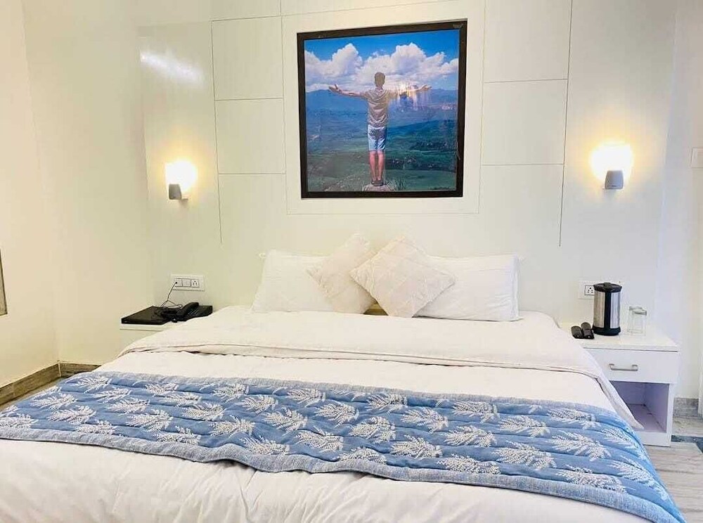 HOTEL DIAMOND