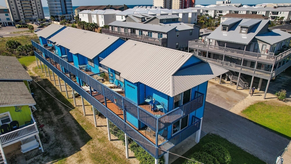 Lagoon Sun 5 1 Bedroom Condo by RedAwning