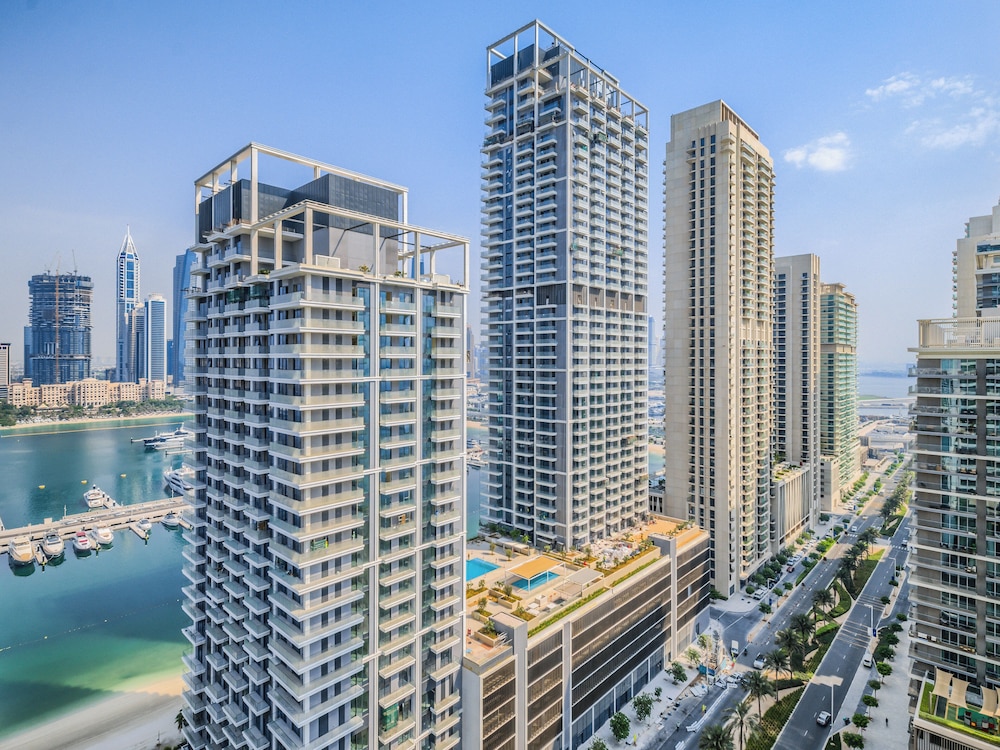 Grand Bleu Residences - Dubai Harbour