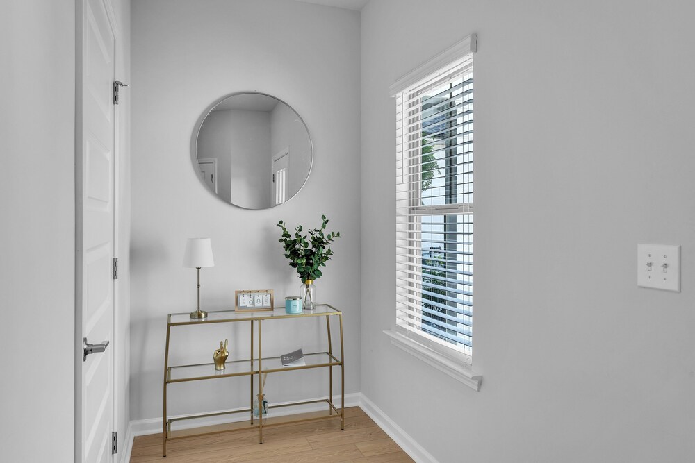 Modern Nest - Huntsville Hideaway 3 Bedroom Home