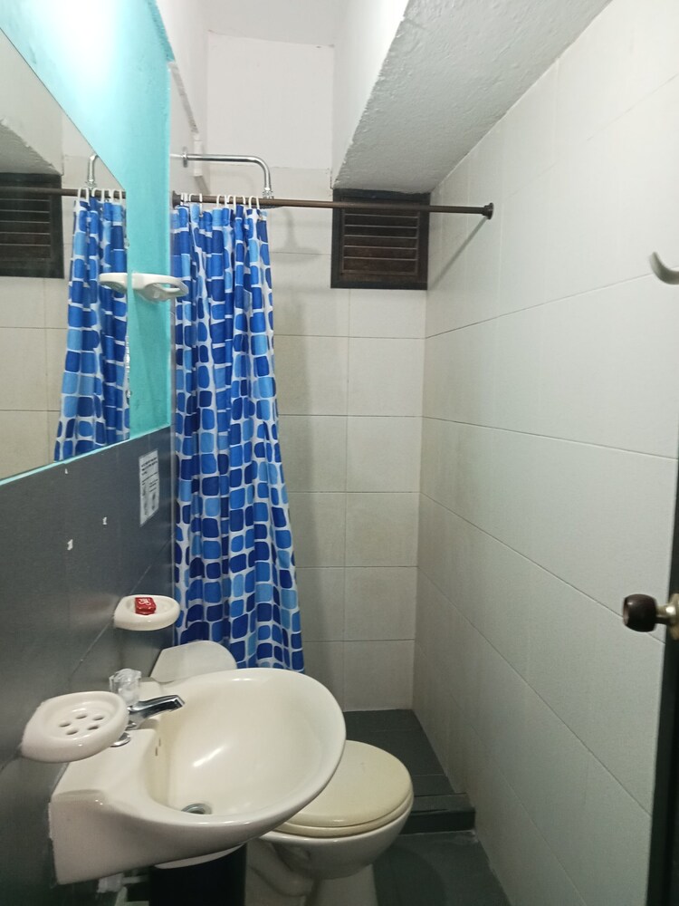 Aluna Hostel B&B
