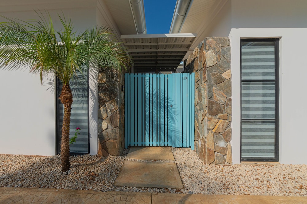 Villas VR Beachwalk Avellanas
