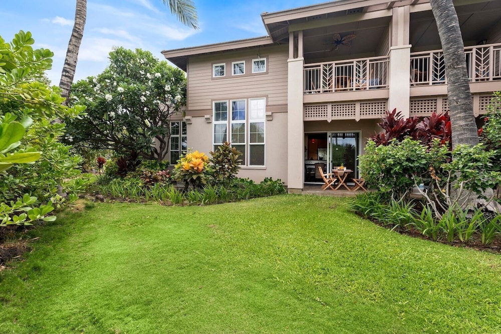Colony S At Waikoloa Beach Resort #2204 2 Bedroom Condo by RedAwning
