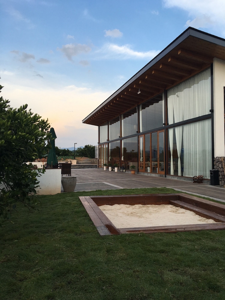 Fishman homestay
