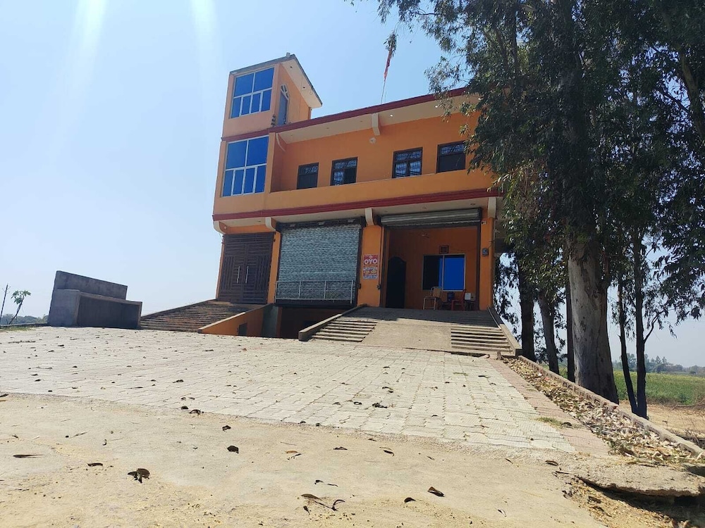 Hotel Diamond Hardoi