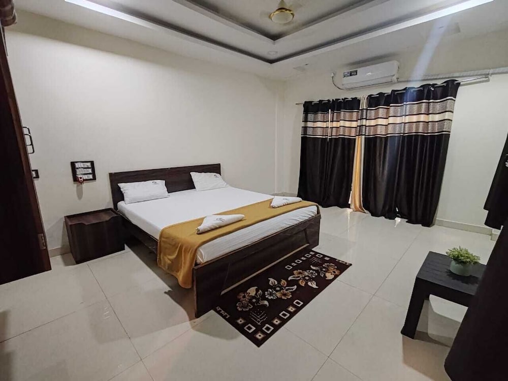 Sidhivinayak Resort Devbag Sangam Beach