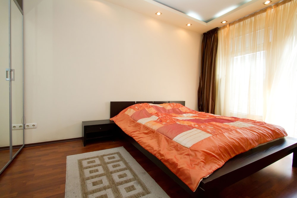 Alma Apartments