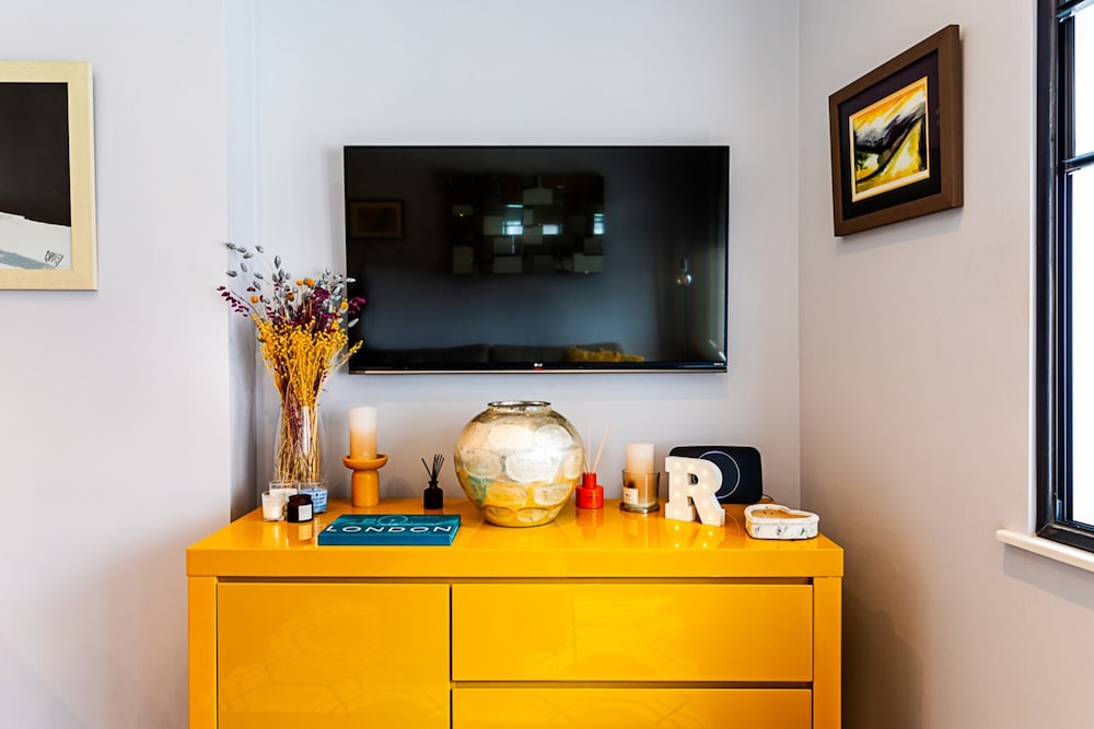 Exmouth Market Apartment