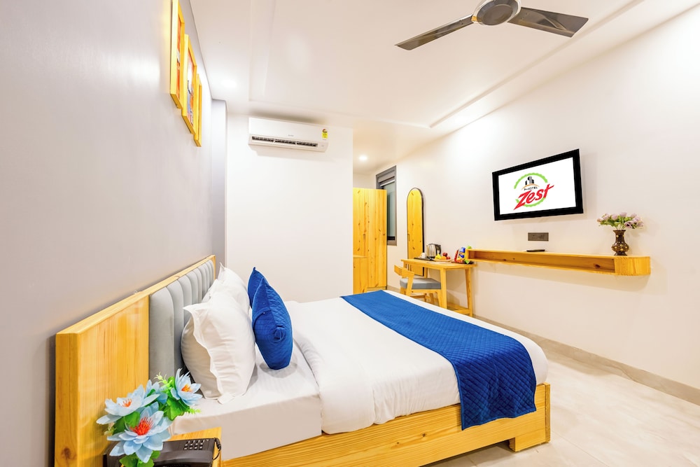 Hotel Zest Near IGI Airport