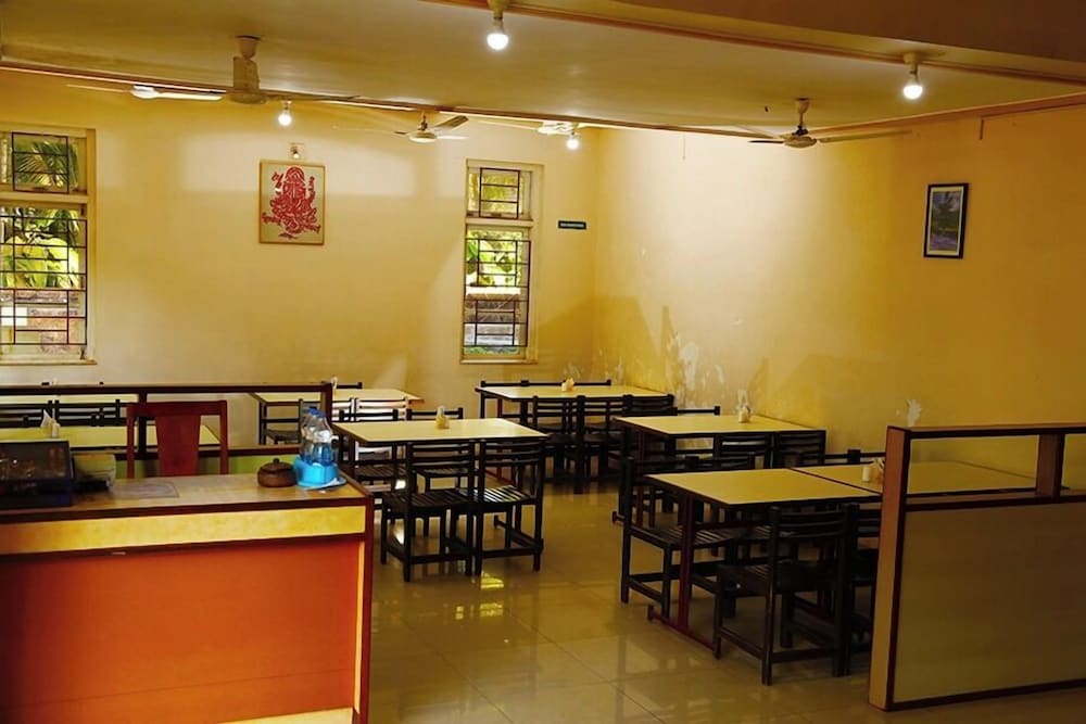 Hotel Durvankur Ganpatipule