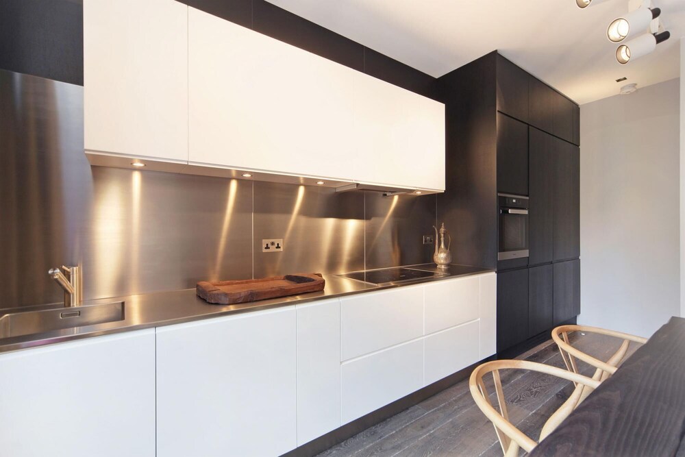 Cadogan Square Luxury 2 Bedroom Apartment II