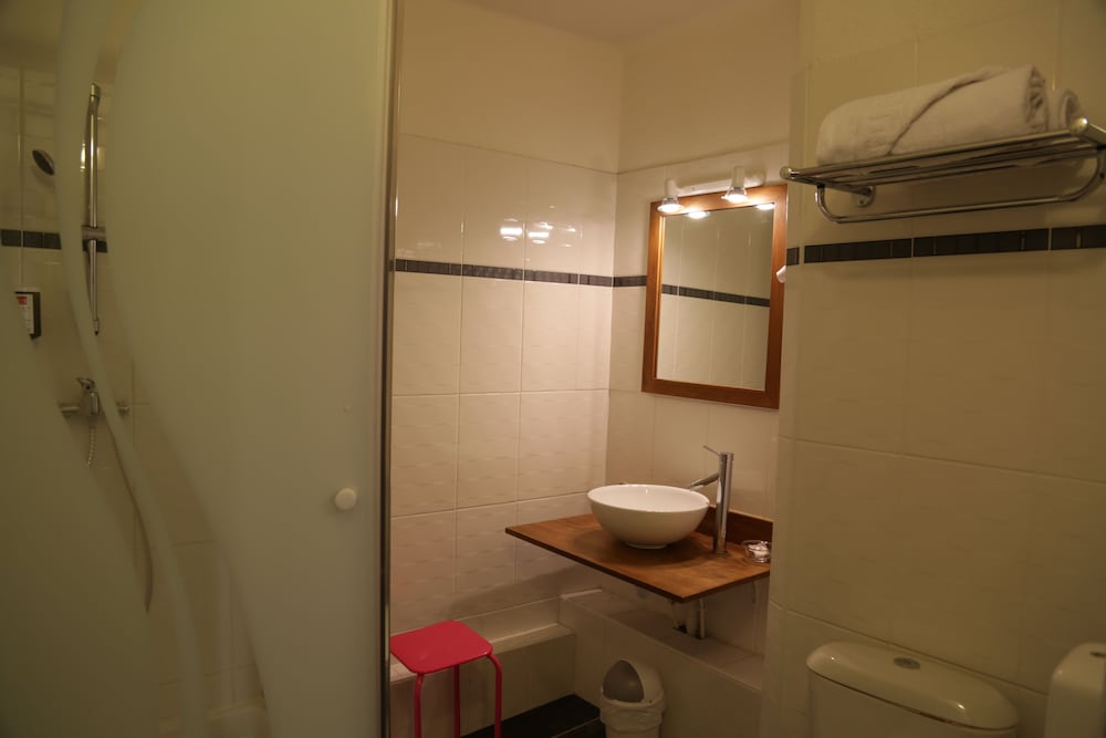 Beziers Vacations - Hotel Concorde Beziers - Property Image 1