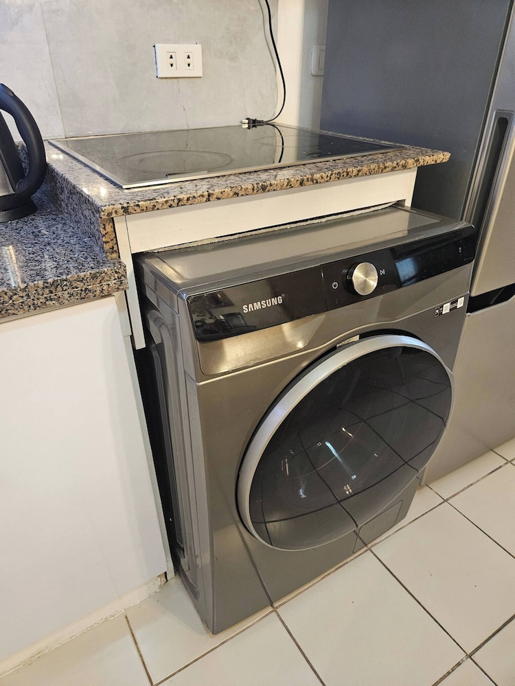 Cozy 3-bedroom Condo in Urban Deca Homes Ortigas Extension, Pasig