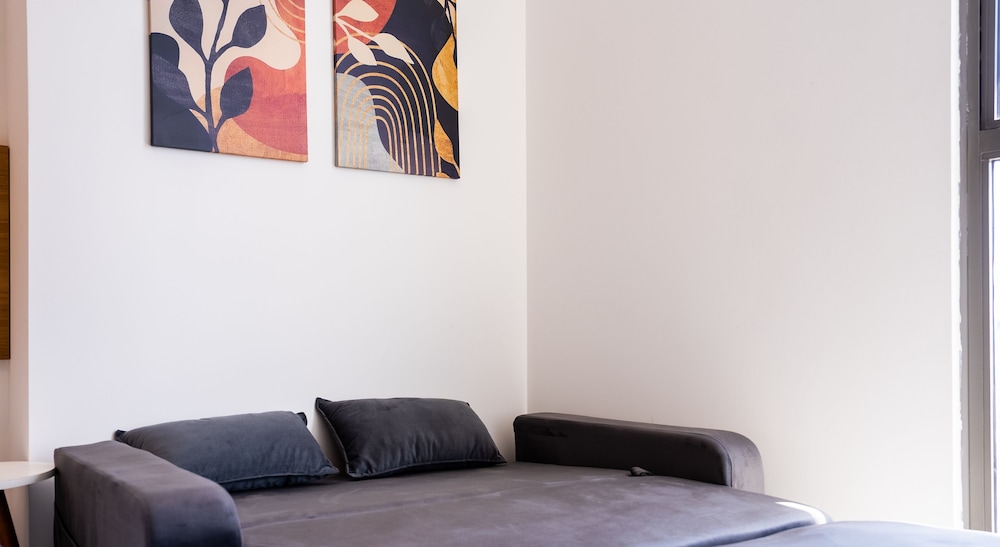 Simple Smart - LikeHome Hospedagens