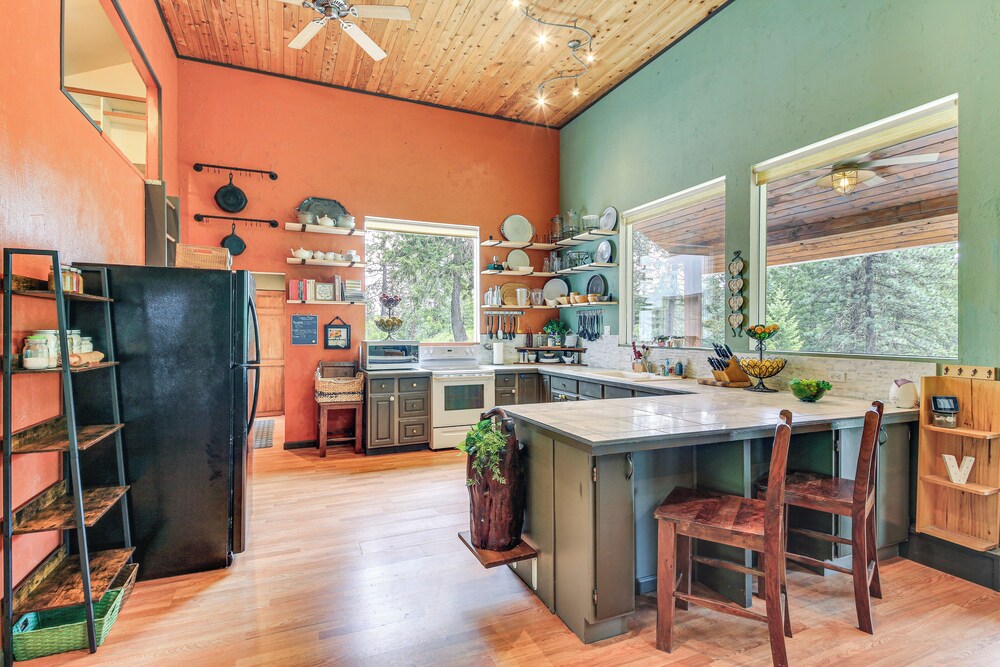 Rustic & Modern Home w/ Forest Views in Newport!