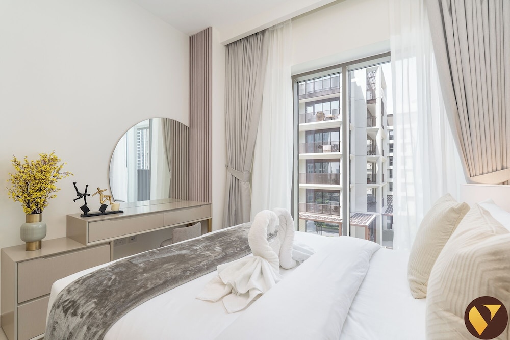 Vogue Rosewater Creek Beach Stylish 2BR