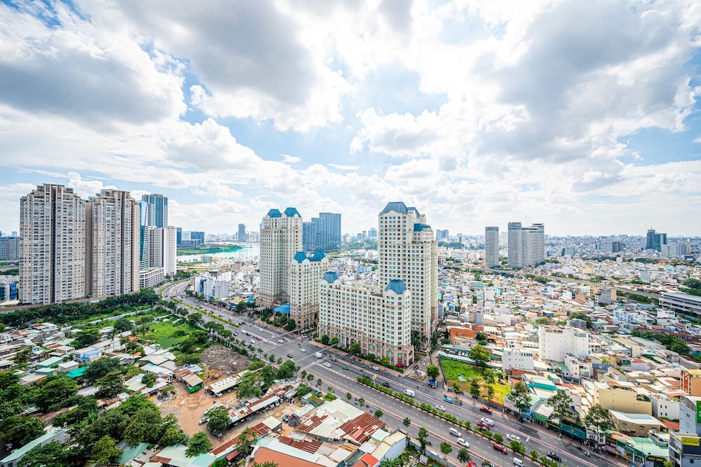 Landmark Condotel Art By KaySuite