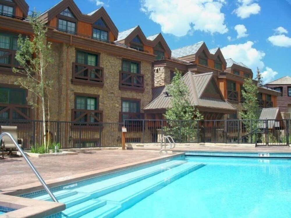 Luxury 4 Bedroom Condo in Vail Village - Mountain View Residences