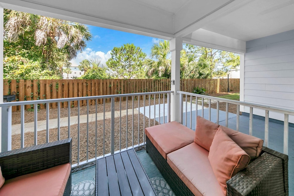 Beachside Villas 412
