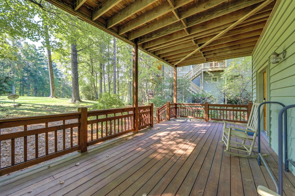 Play Golf & Tennis: Family Escape in Cashiers!