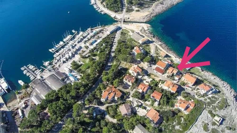 Stunning 1-bed Apartm. Near the Beach in M. Lošinj view 3
