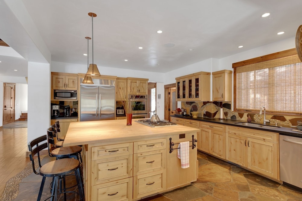 4br Cabin W/ Hot Tub Ultimate Truckee Escape 4 Bedroom Cabin