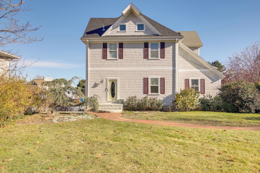Pet-friendly Garden Studio ~ 25 Mi to Boston! view 4