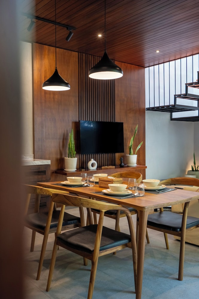 Raya Villa by Betterplace