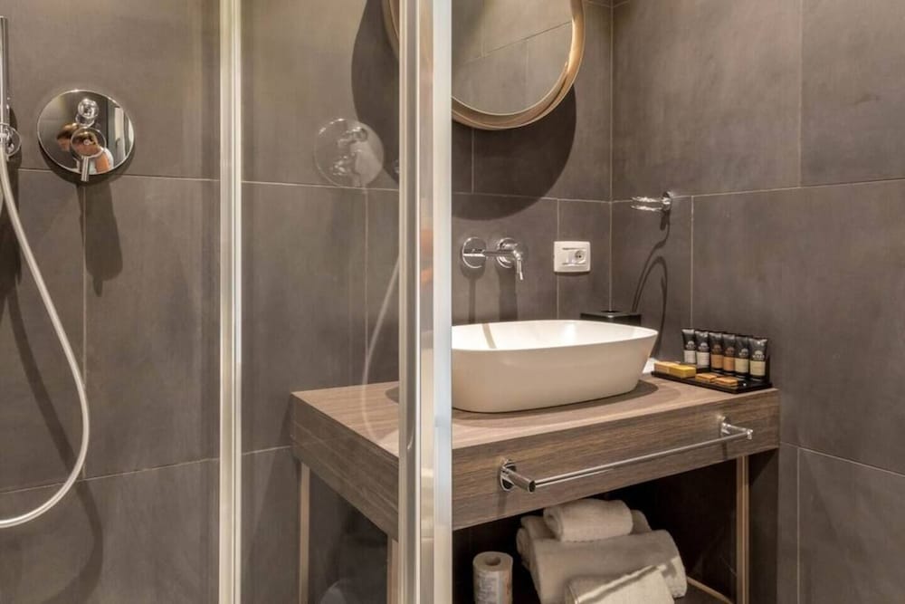 Superb Room for 4 near Duomo di Milano