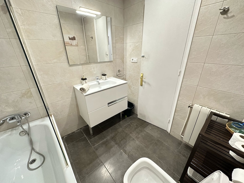 Rooms Nuevo Arago