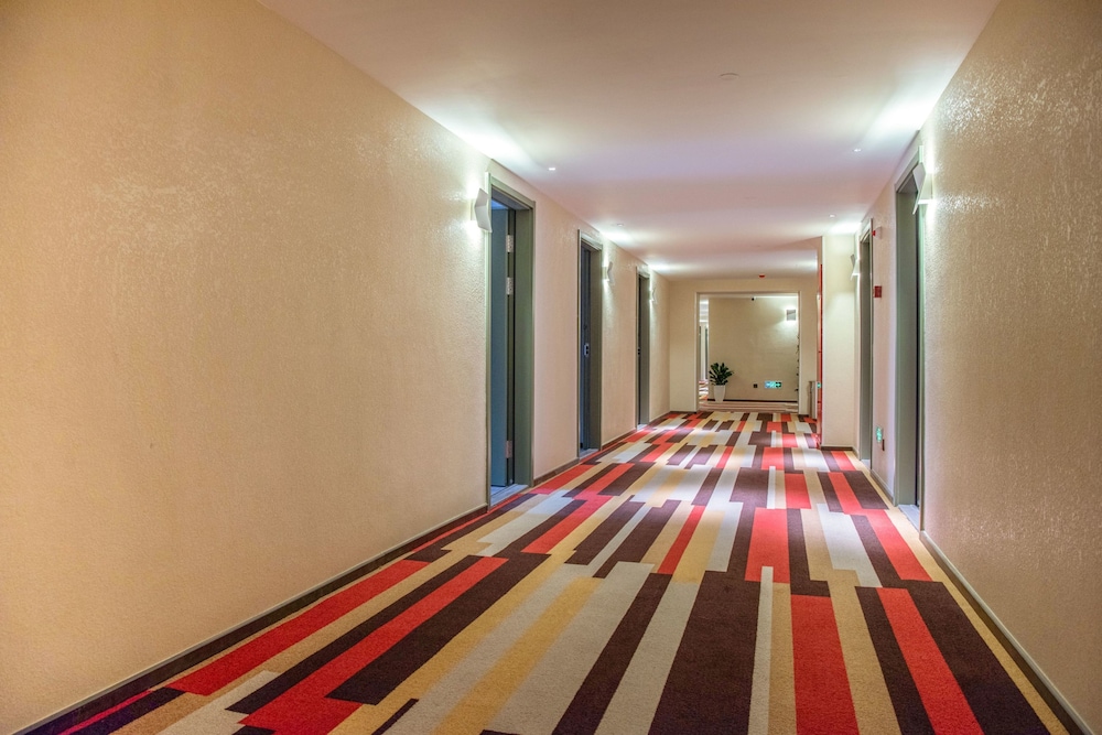 ibis Weinan Normal University Chaoyang Street Hotel