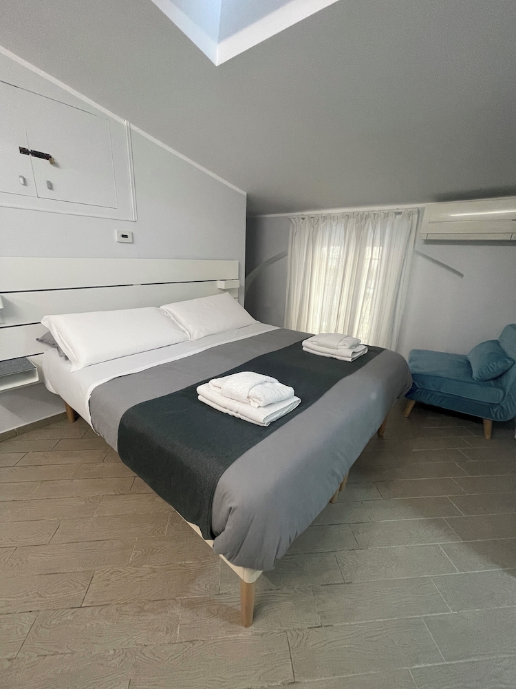 Central Suite 57