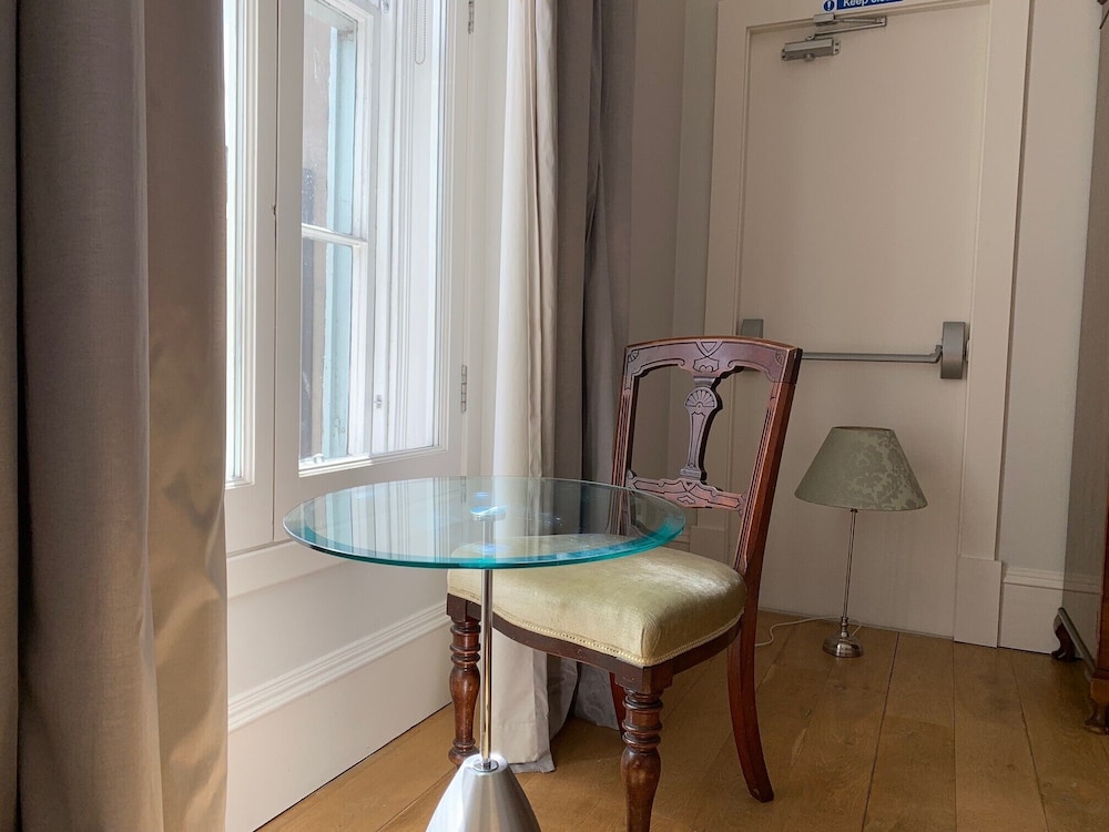 Historic Luxury Apartment in Inverness City Centre view 2