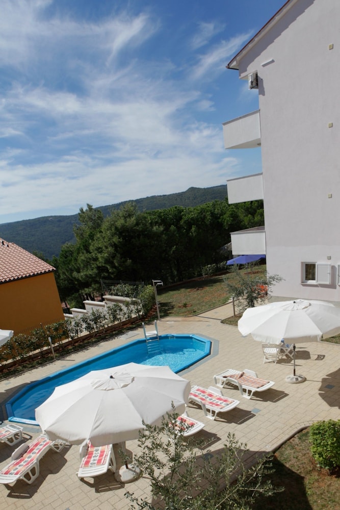 Bellistra Apartments Rabac