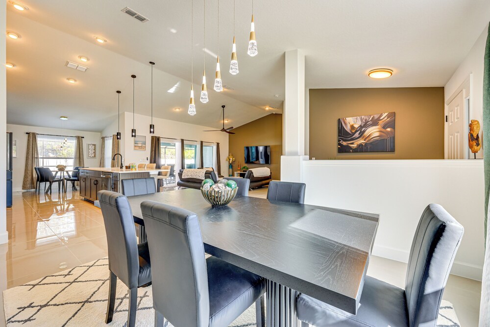 8 Mi to Flagler Beach: Home w/ Outdoor Dining!