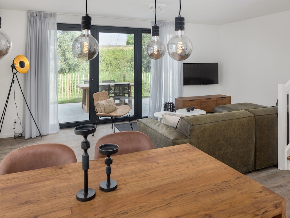 Villa by Lake Veere With Sauna